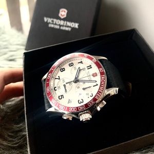 NWT Victorinox Swiss Army watch
